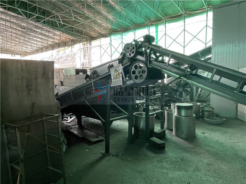 鋁合金破碎機(jī)設(shè)備取代方式處理，提高鋁合金破碎效率