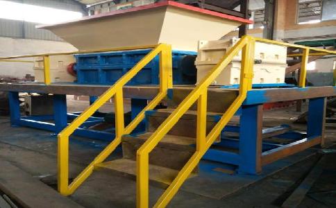 為什么建議你選擇<a href='http://m.6wv1p1t.cn/ssxl/10.html' target='_blank'><span>金屬撕碎機</span></a>